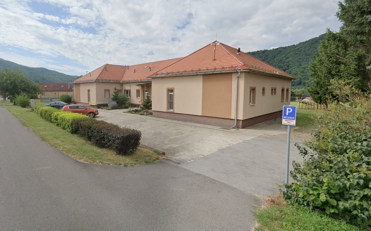 PRESTAVBA ZŠ NA BYTOVÝ DOM V OBCI VOZNICA